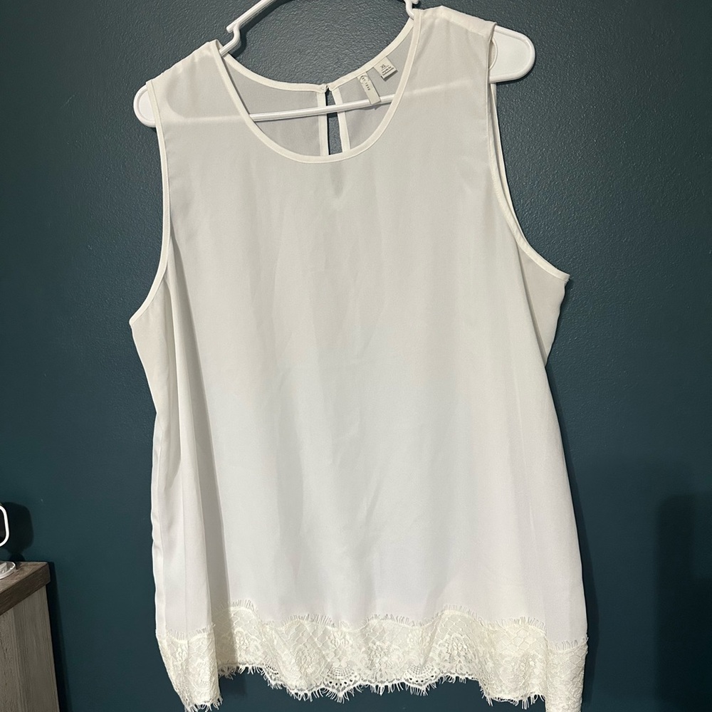 Cato White Sleeveless Blouse with Lace Hem